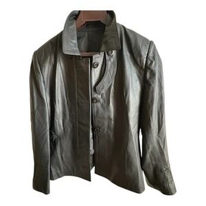 Women's Medium High Quality Fitted Lightweight Leather Jacket from Columbia